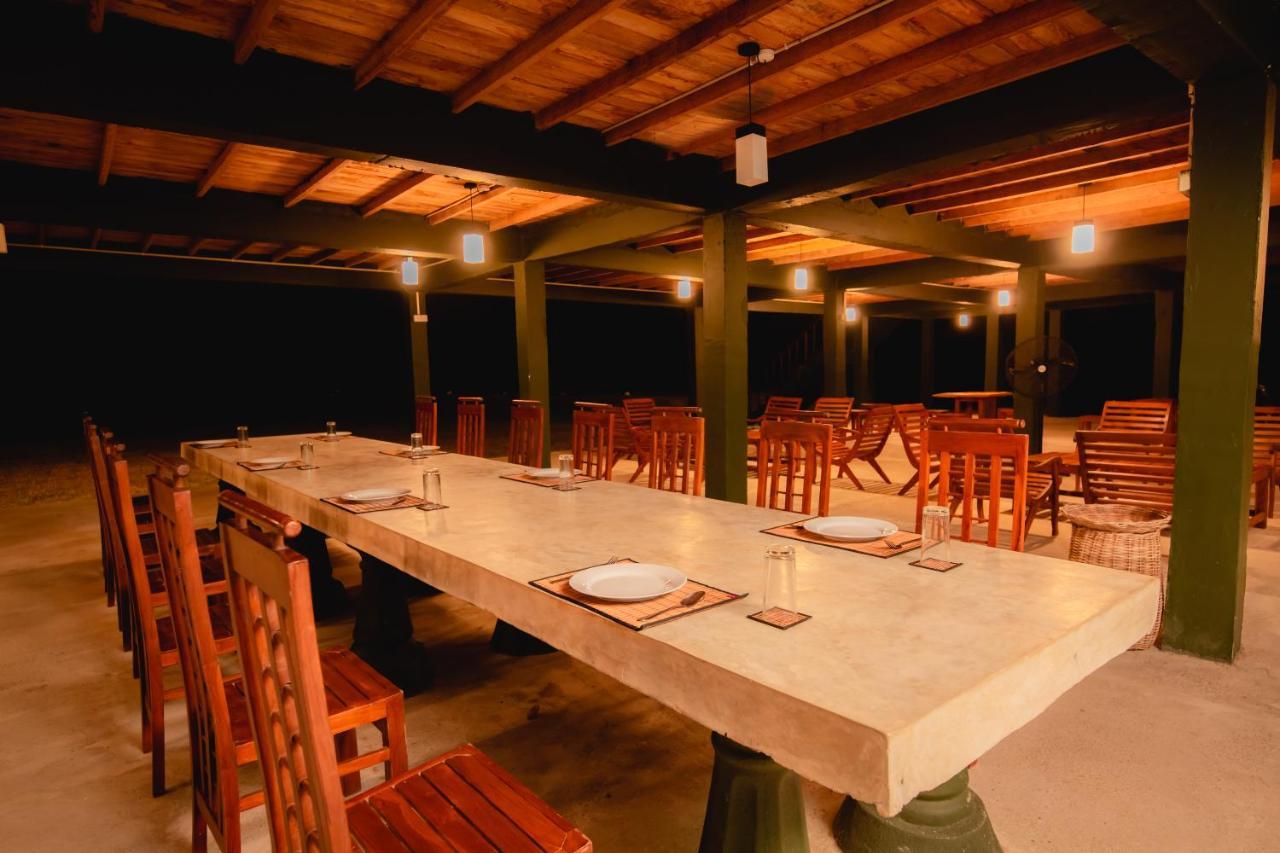 Kayjay Wild Wilpattu Hotell Exteriör bild