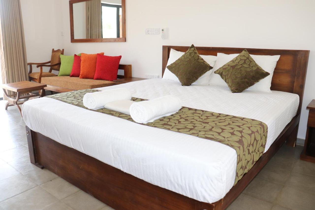 Kayjay Wild Wilpattu Hotell Exteriör bild